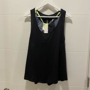 MTS sport breathable tank with built in sports bra. Black and lime green. Size L